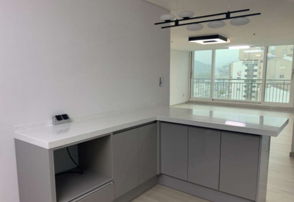 2000769928_TnQLDEmI_d5f9e618b955f5ea873c2edfea12dae12c6b073a.jpg 이미지크게보기